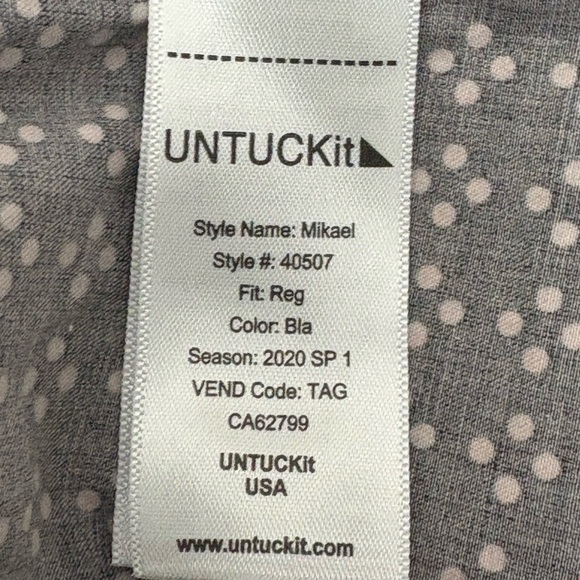 UNTUCKit Mikael Long Sleeve Shirt Dress in a Black White Geometric Dot Pattern - Picture 10 of 11